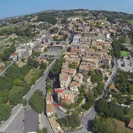 Il Rosciolo Sulla Francigena *